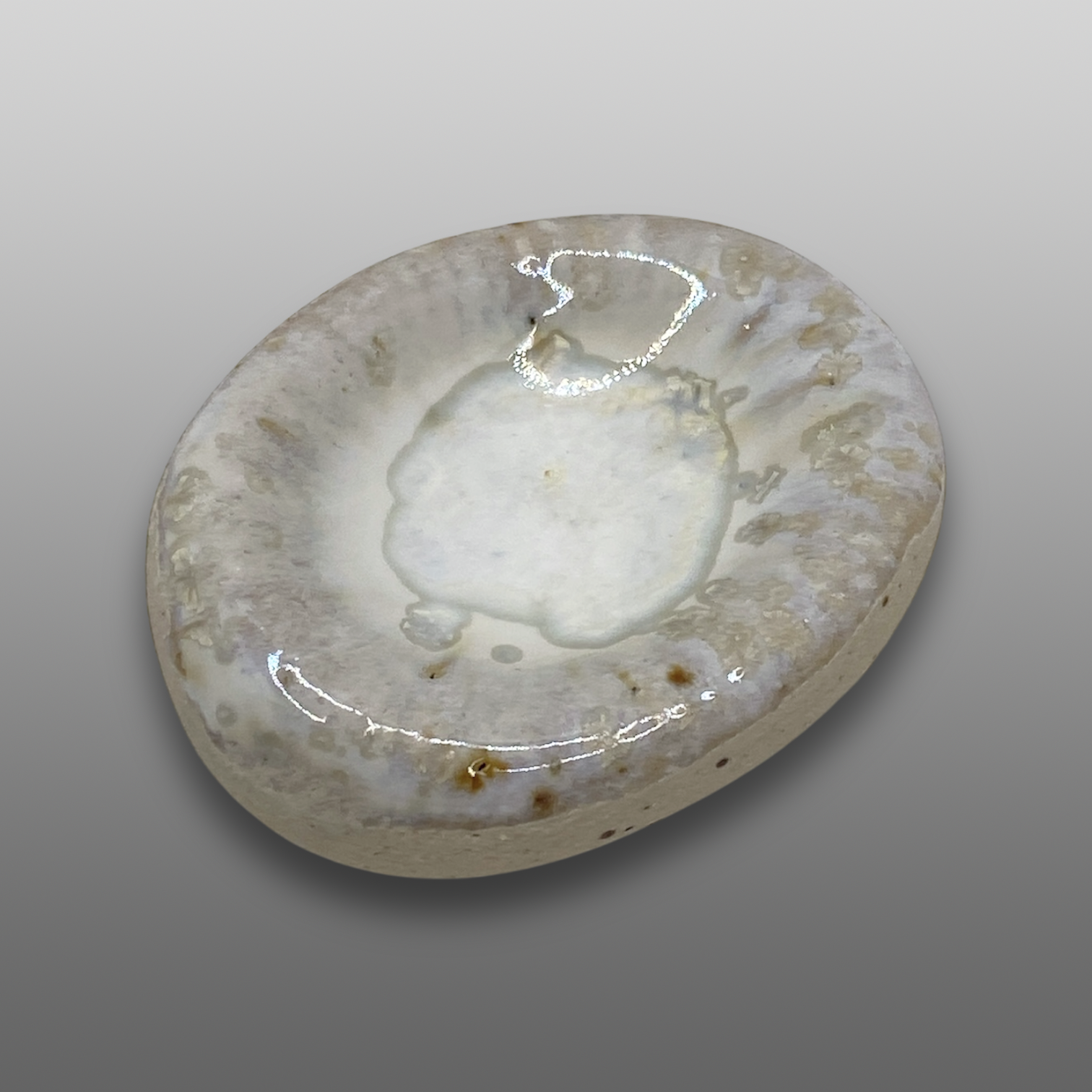 Worry stone blanc cristallisé