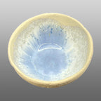 Coupelle écrue émaillée blanc bleu cristallisé