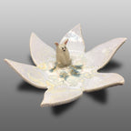 Coupelle fleur personnage fantastique émaillée