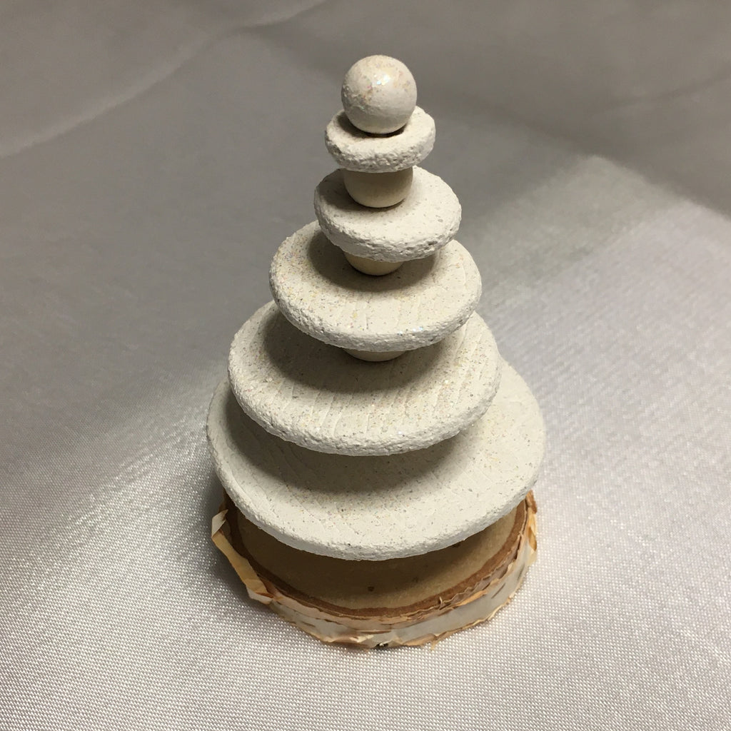 Petit sapin blanc ronds