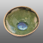 Coupelle écrue émaillée vert bleu blanc bronze