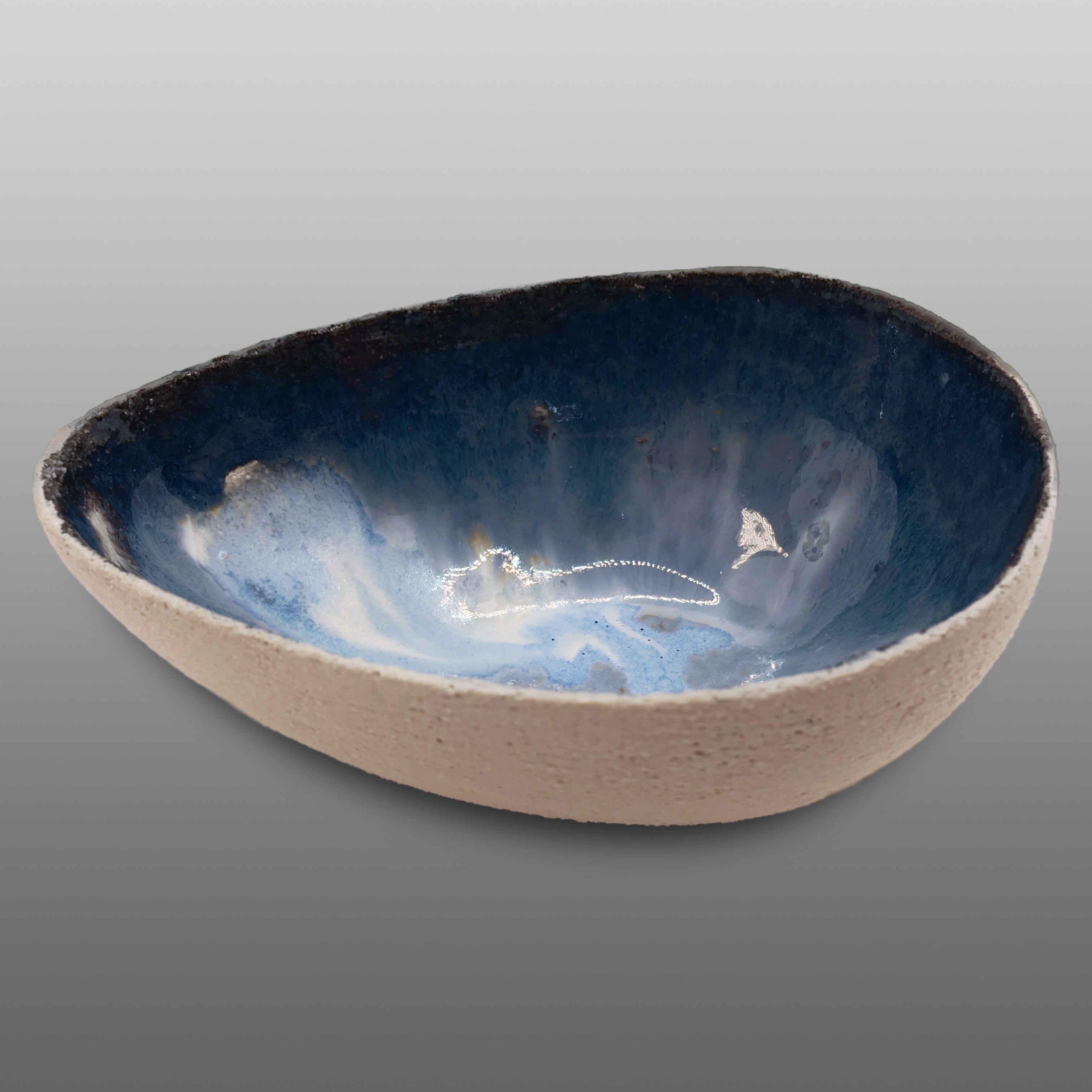 Coupelle forme avocat écrue émaillée bleu blanc fondus