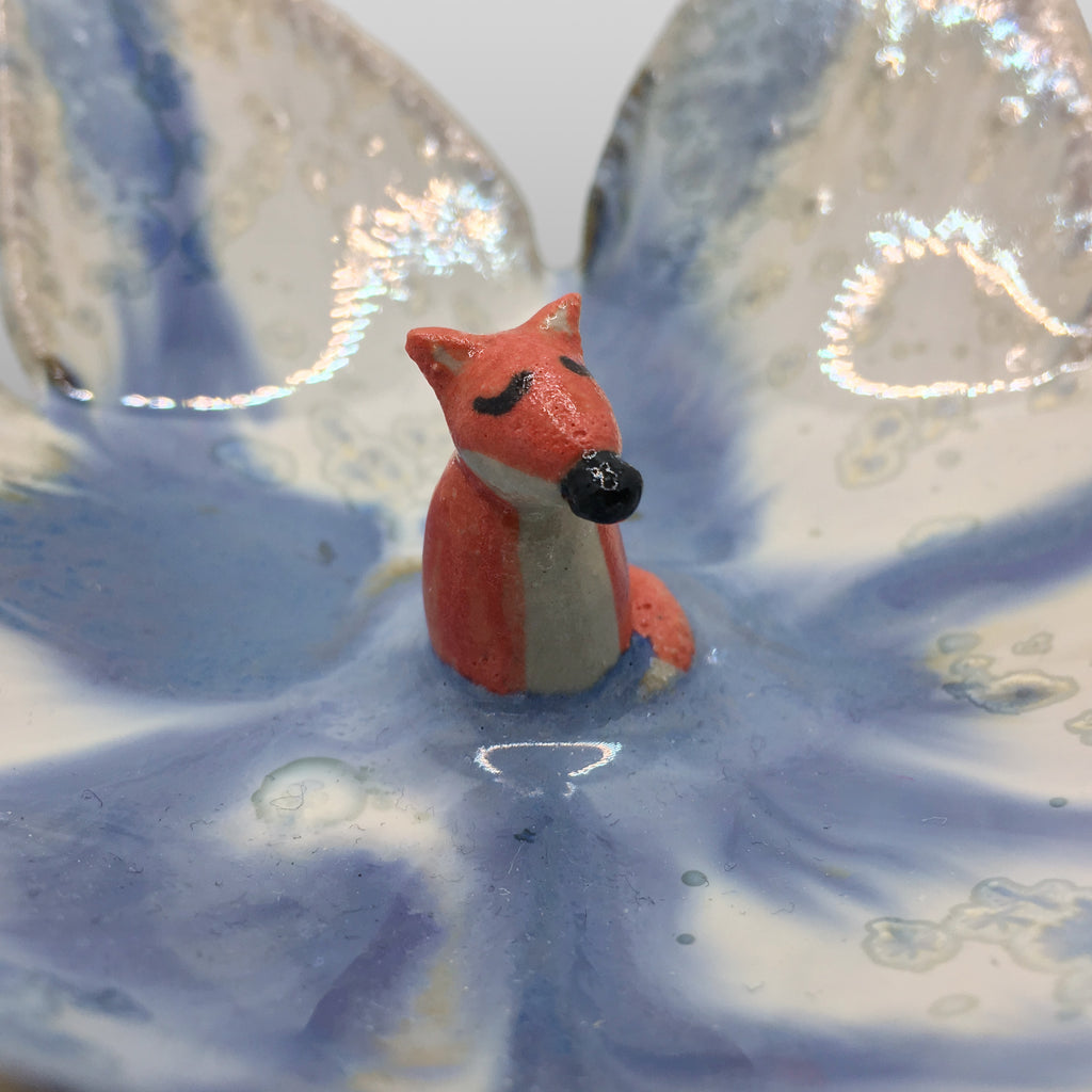 Coupelle fleur renard orangé émaillée bleu blanc